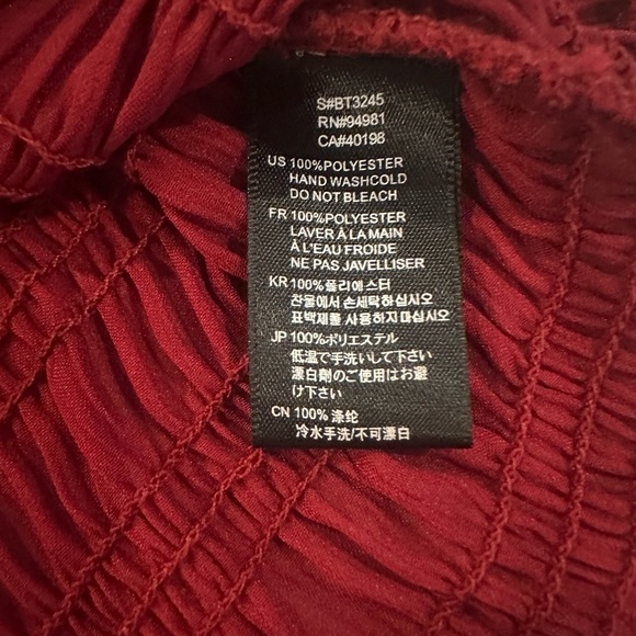 21 Red Blouse S Smocked Off Shoulder/On Shoulder Style EUC - Picture 8 of 9